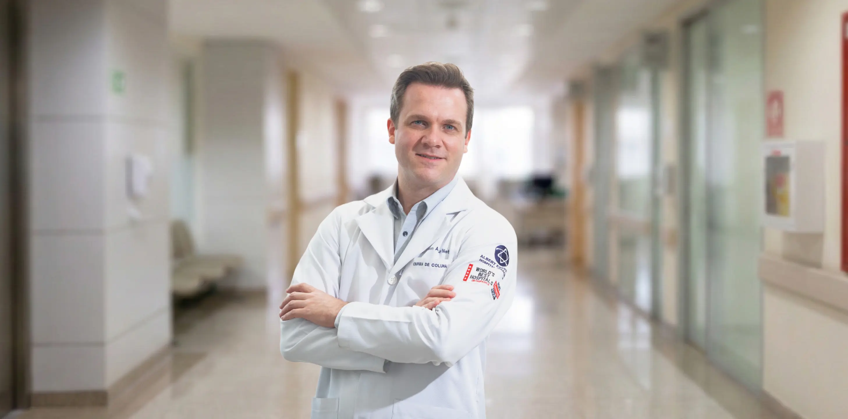 Especialista em Cirurgia de Coluna • CRM/SP 125.010